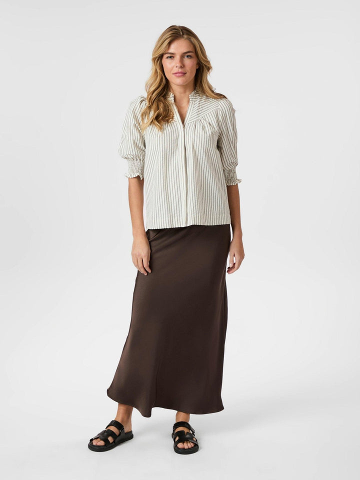 Diana Crepe Stripe Blouse Brown | Skjorter og bluser | Smuk - Dameklær på nett