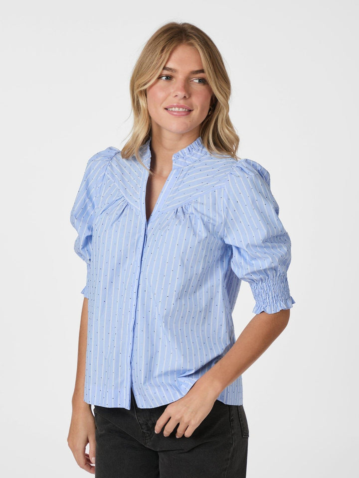 Diana Stripy Stone Blouse Light Blue | Skjorter og bluser | Smuk - Dameklær på nett