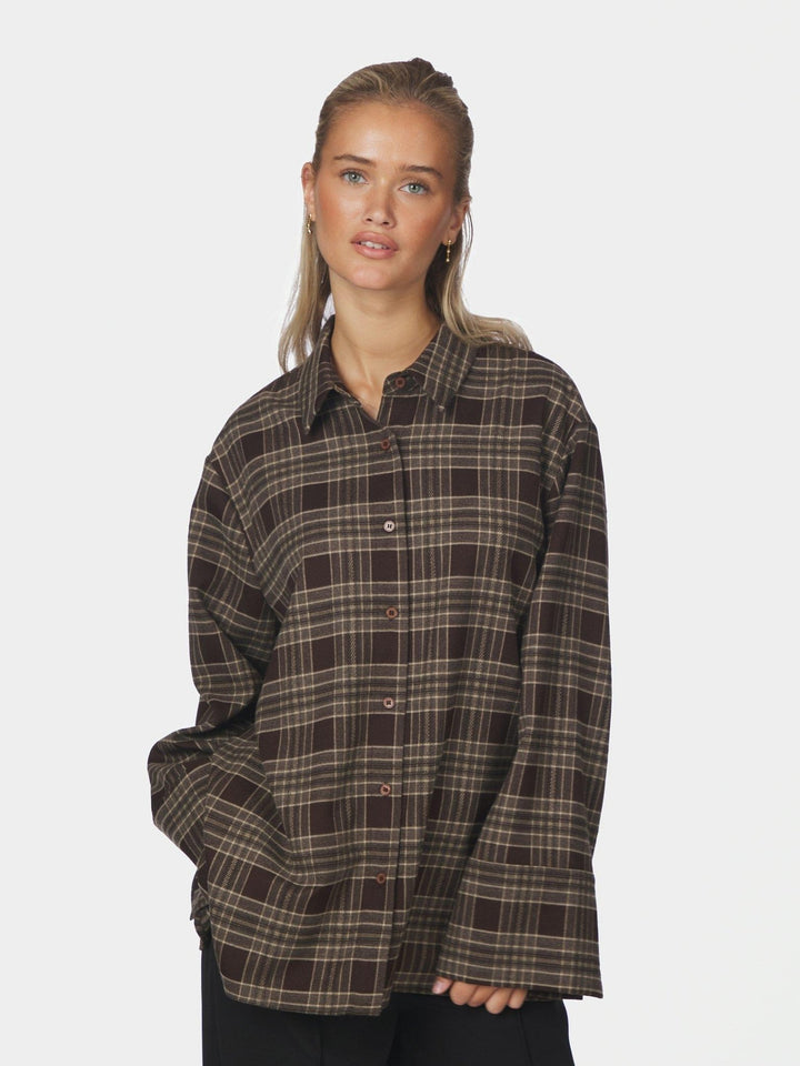 Dita Flannel Check Shirt Brown | Skjorter og bluser | Smuk