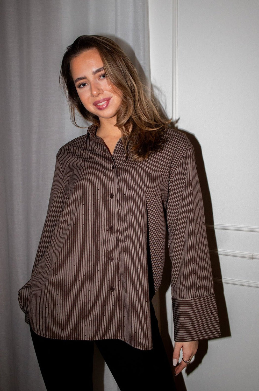 Dita Striped Line Shirt Dark Brown | Skjorter og bluser | Smuk