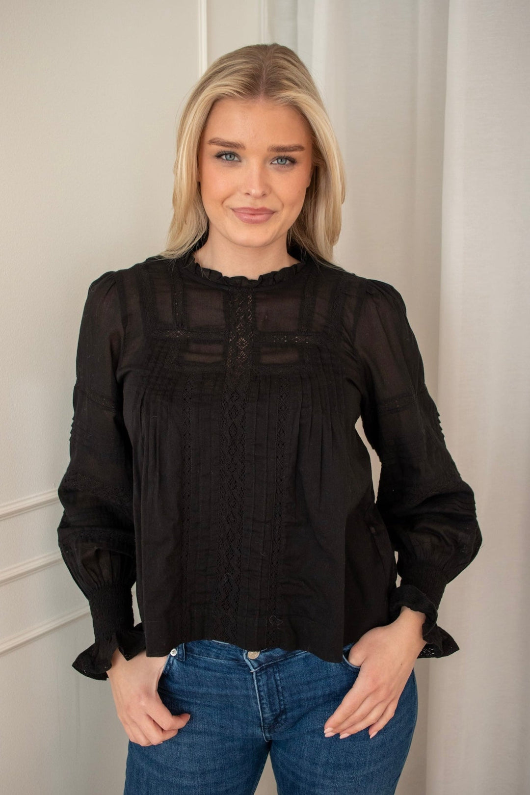 Ebba S Voile Blouse Black | Skjorter og bluser | Smuk - Dameklær på nett