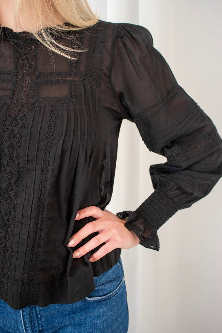 Ebba S Voile Blouse Black | Skjorter og bluser | Smuk - Dameklær på nett