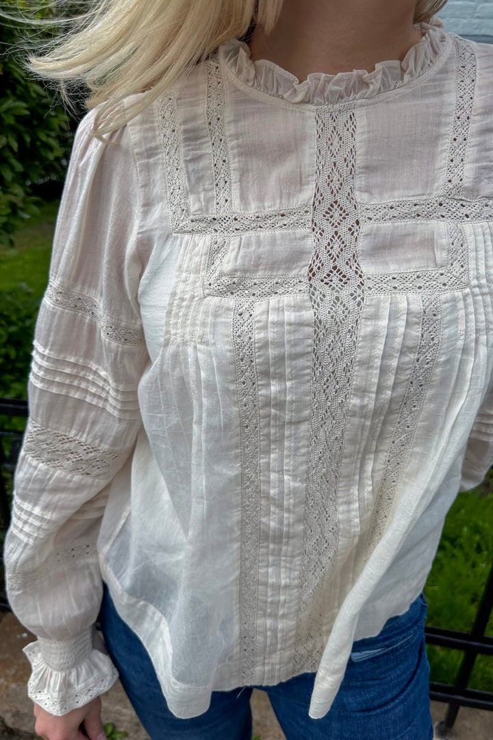 Ebba S Voile Blouse Ivory | Skjorter og bluser | Smuk - Dameklær på nett