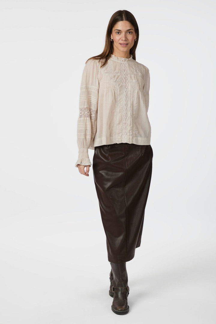 Ebba S Voile Blouse Ivory | Skjorter og bluser | Smuk - Dameklær på nett