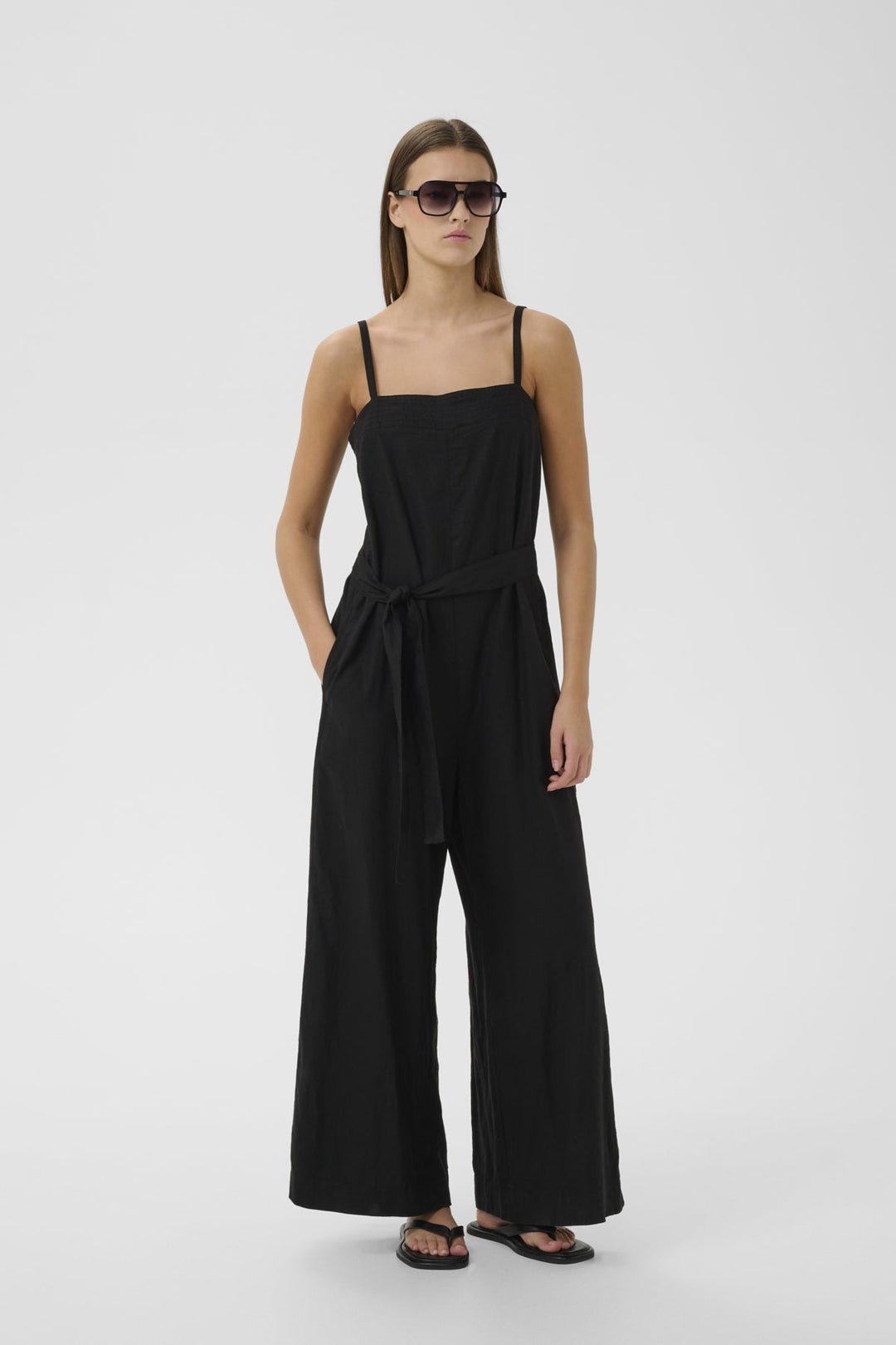 Edithiw Jumpsuit Black | Jumpsuits | Smuk