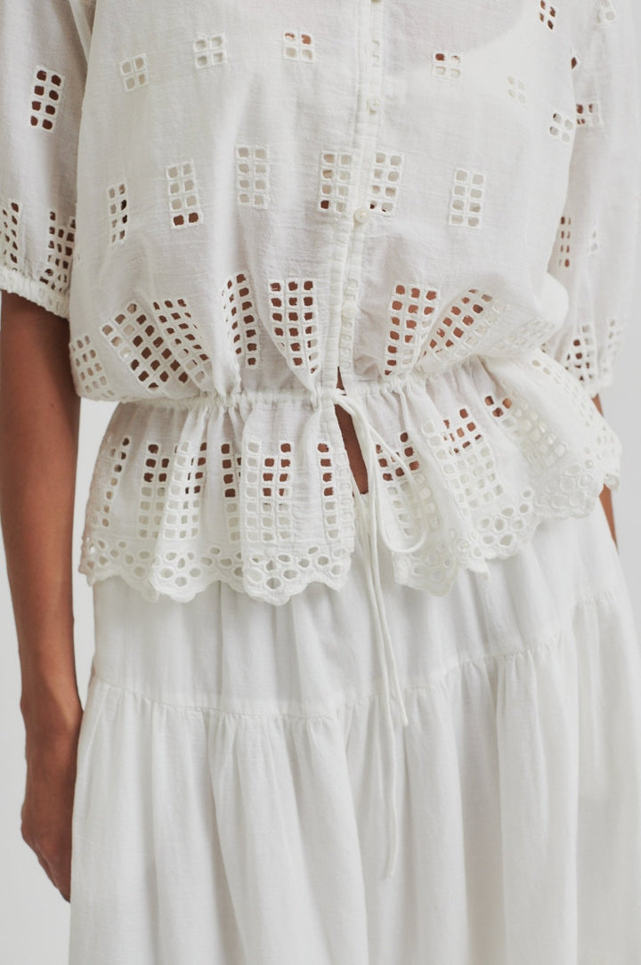 Elenore Shirt White Alyssum | Skjorter og bluser | Smuk - Dameklær på nett