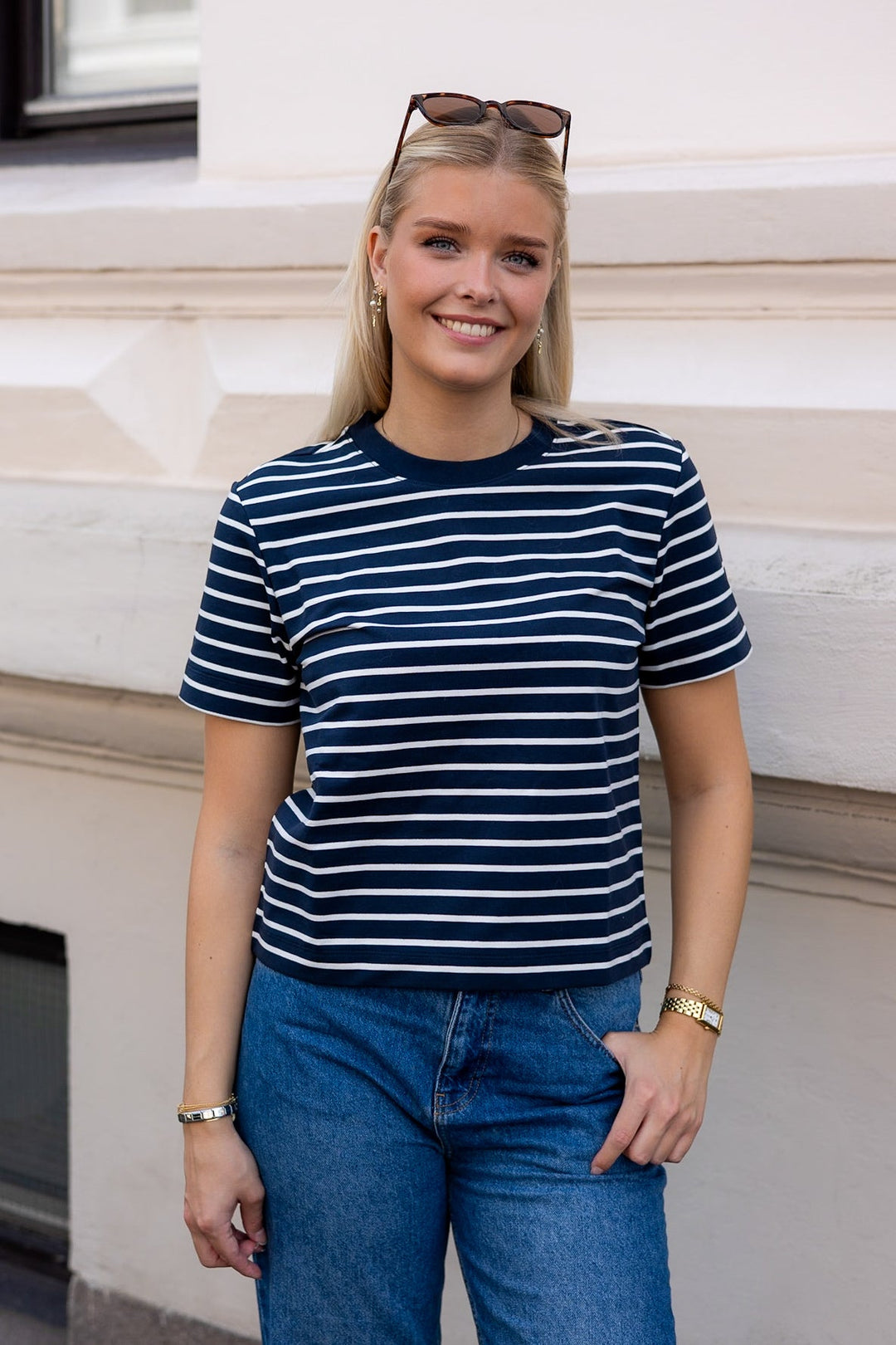 Elfrida Ss Contrast Boxy Tee Stripe Dark Sapphire Snow White | Topper | Smuk - Dameklær på nett