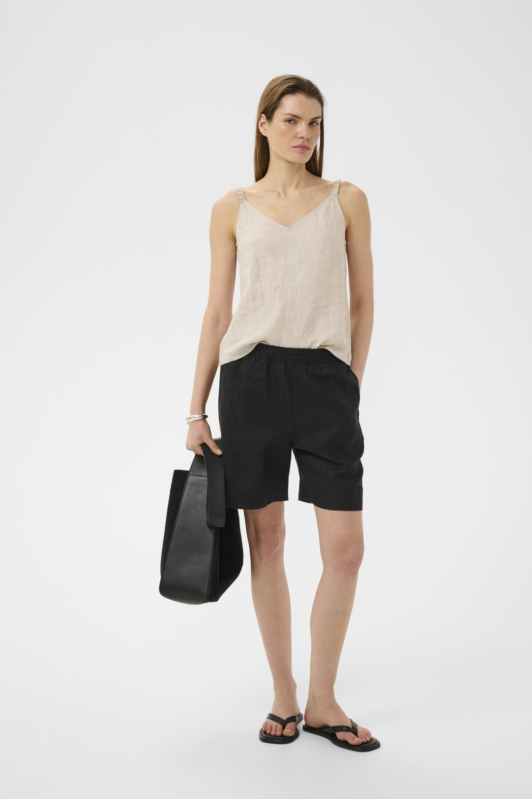 Elinoriw Shorts Black | Shorts | Smuk
