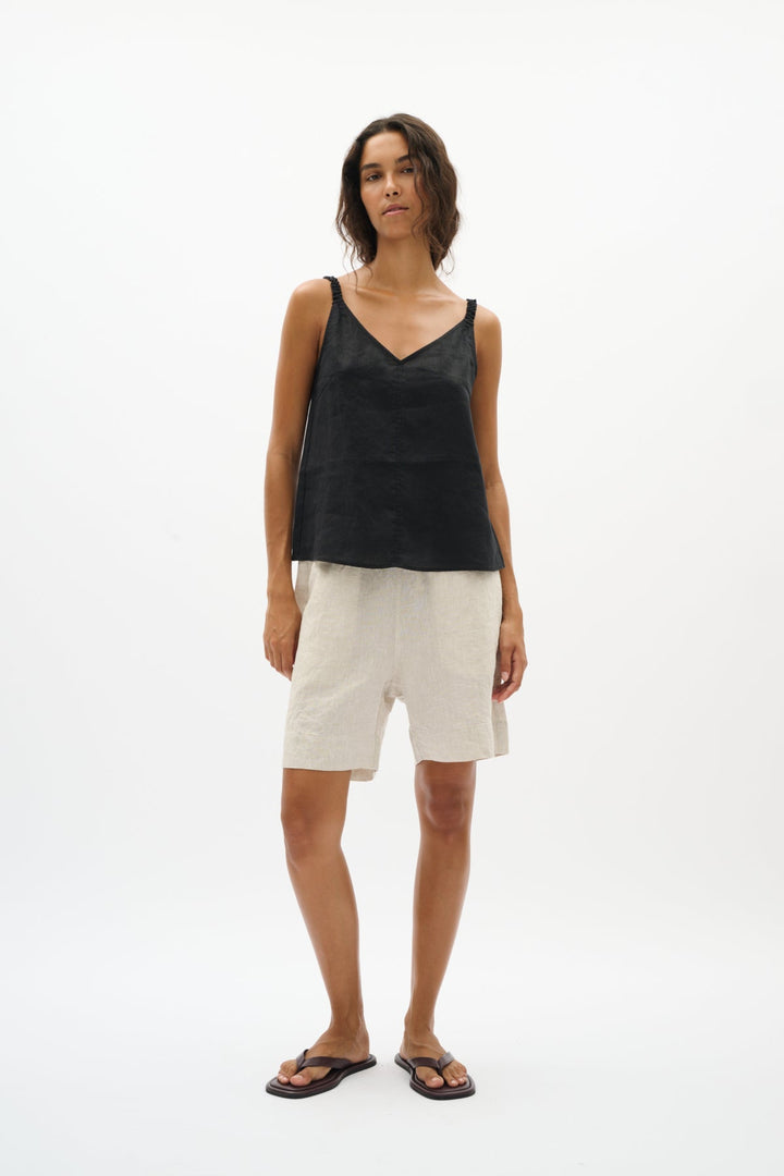 Elinoriw Top Black | Topper | Smuk