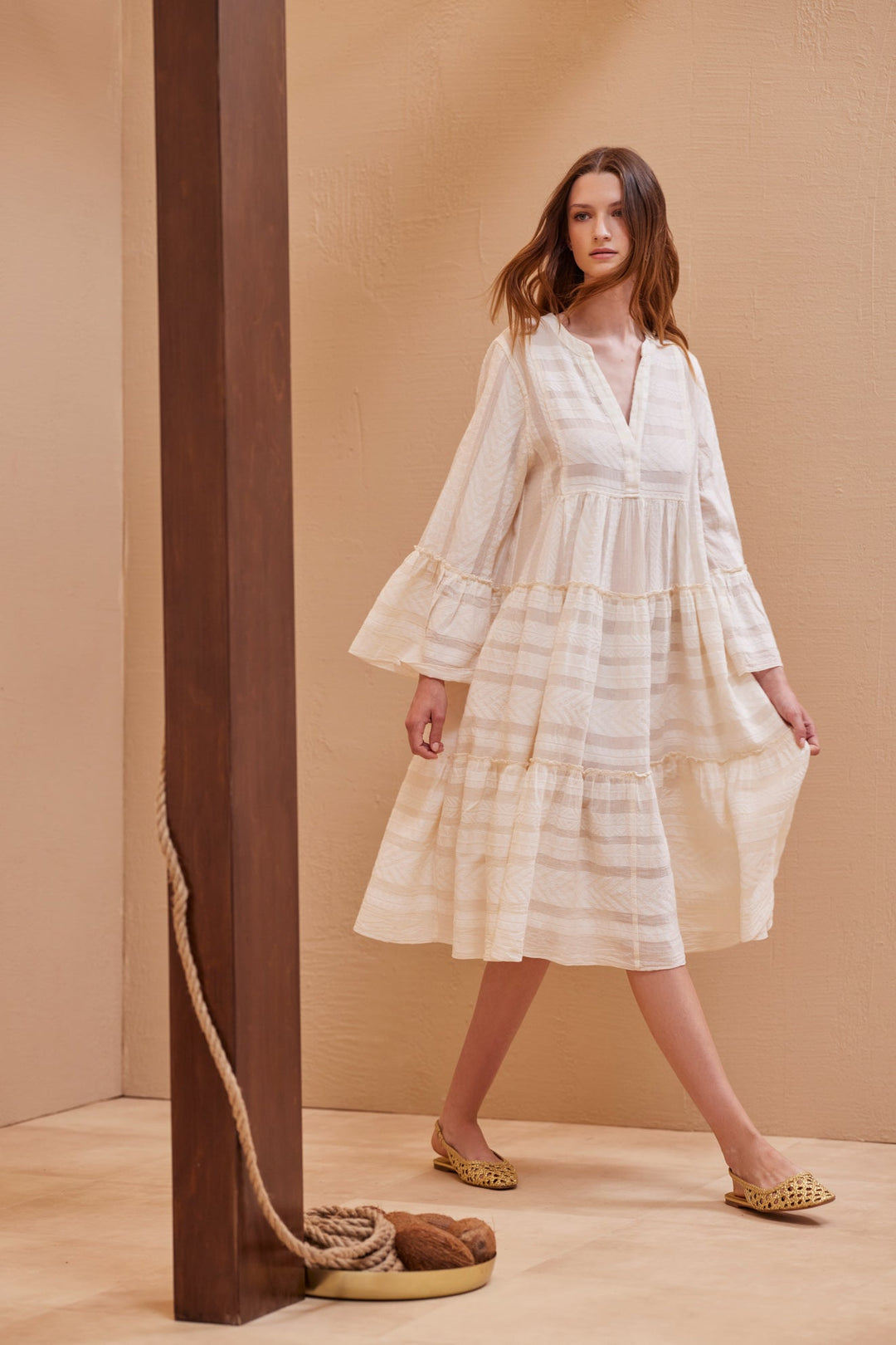 Ella Midi Dress Ecru/Offwhite | Kjoler | Smuk - Dameklær på nett