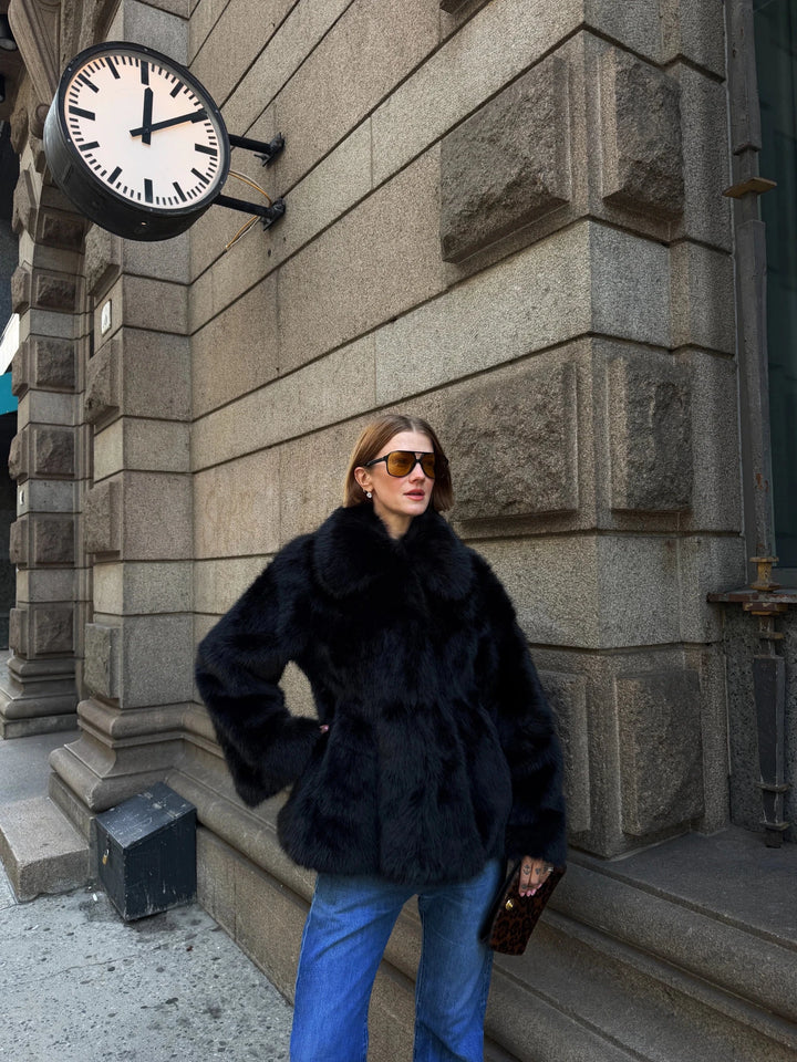 Ellie Fake Fur Jacket Black | Yttertøy | Smuk