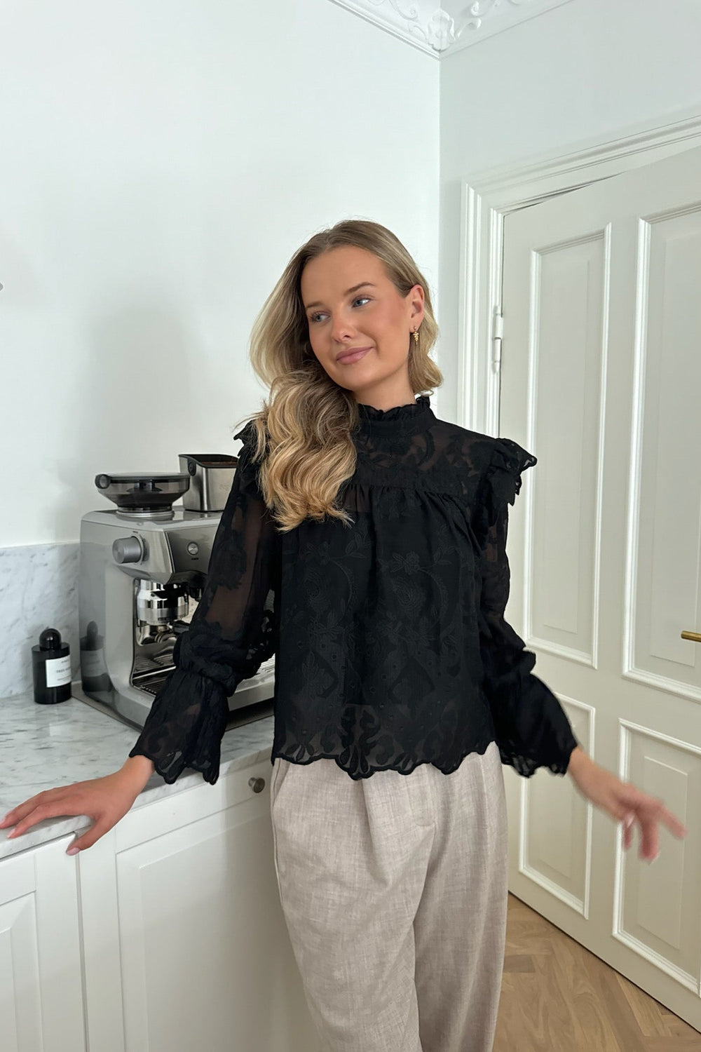 Ellinoric Lace Shirt Vintage Black | Skjorter og bluser | Smuk - Dameklær på nett