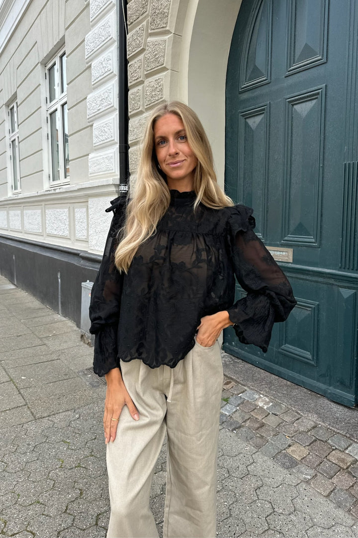 Ellinoric Lace Shirt Vintage Black | Skjorter og bluser | Smuk - Dameklær på nett