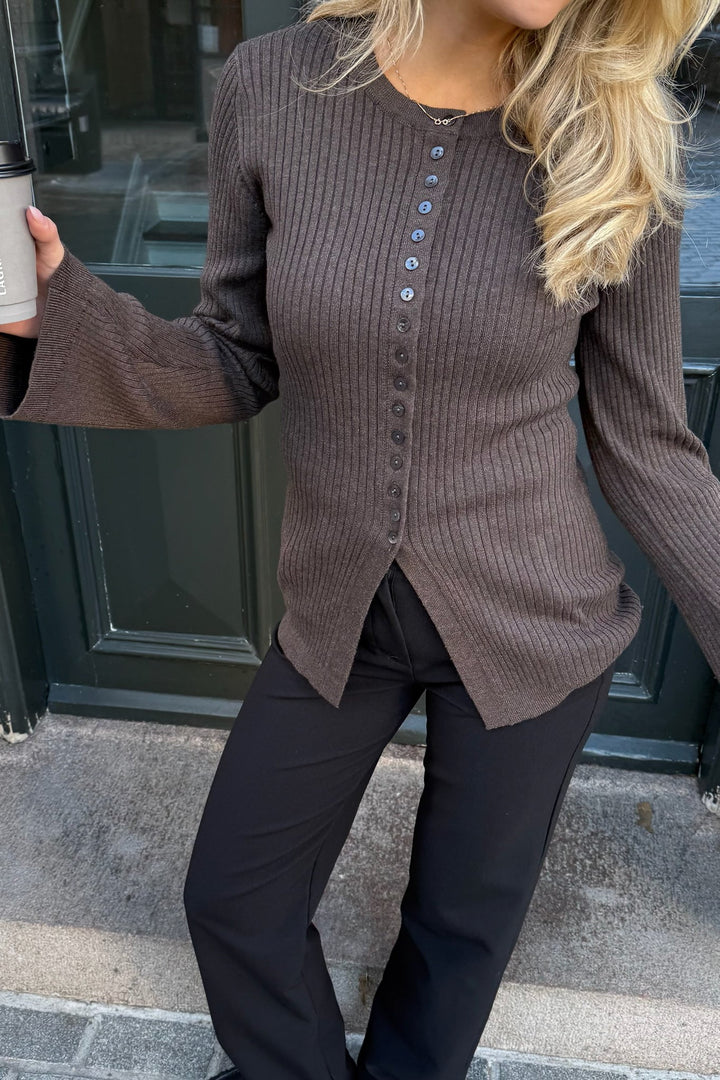 Elma Cardigan Dark Brown | Genser | Smuk