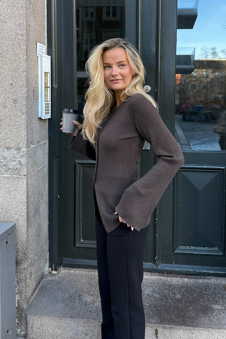 Elma Cardigan Dark Brown | Genser | Smuk