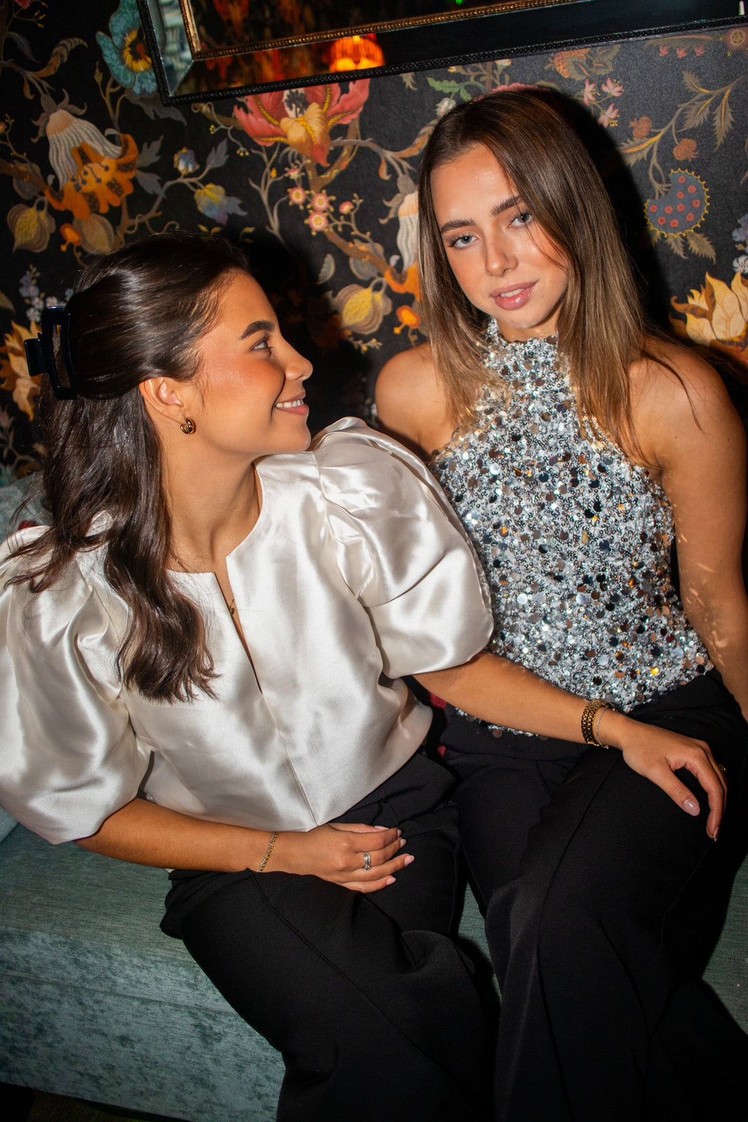 Emily Top Silver Sequin | Topper | Smuk - Dameklær på nett