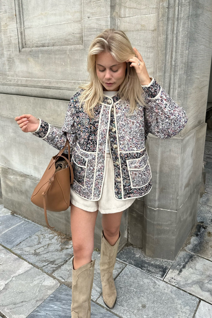 Emmyic Quilted Jacket Multi Paisley | Yttertøy | Smuk - Dameklær på nett