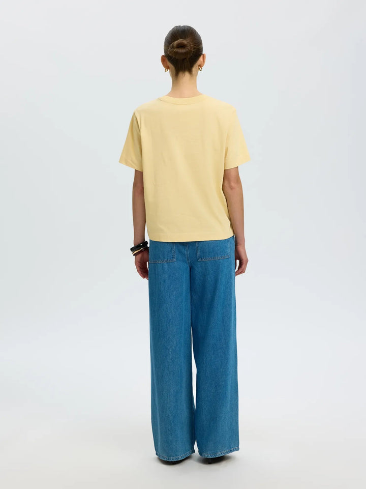 Essential Ss Boxy Tee Italian Straw | Topper | Smuk