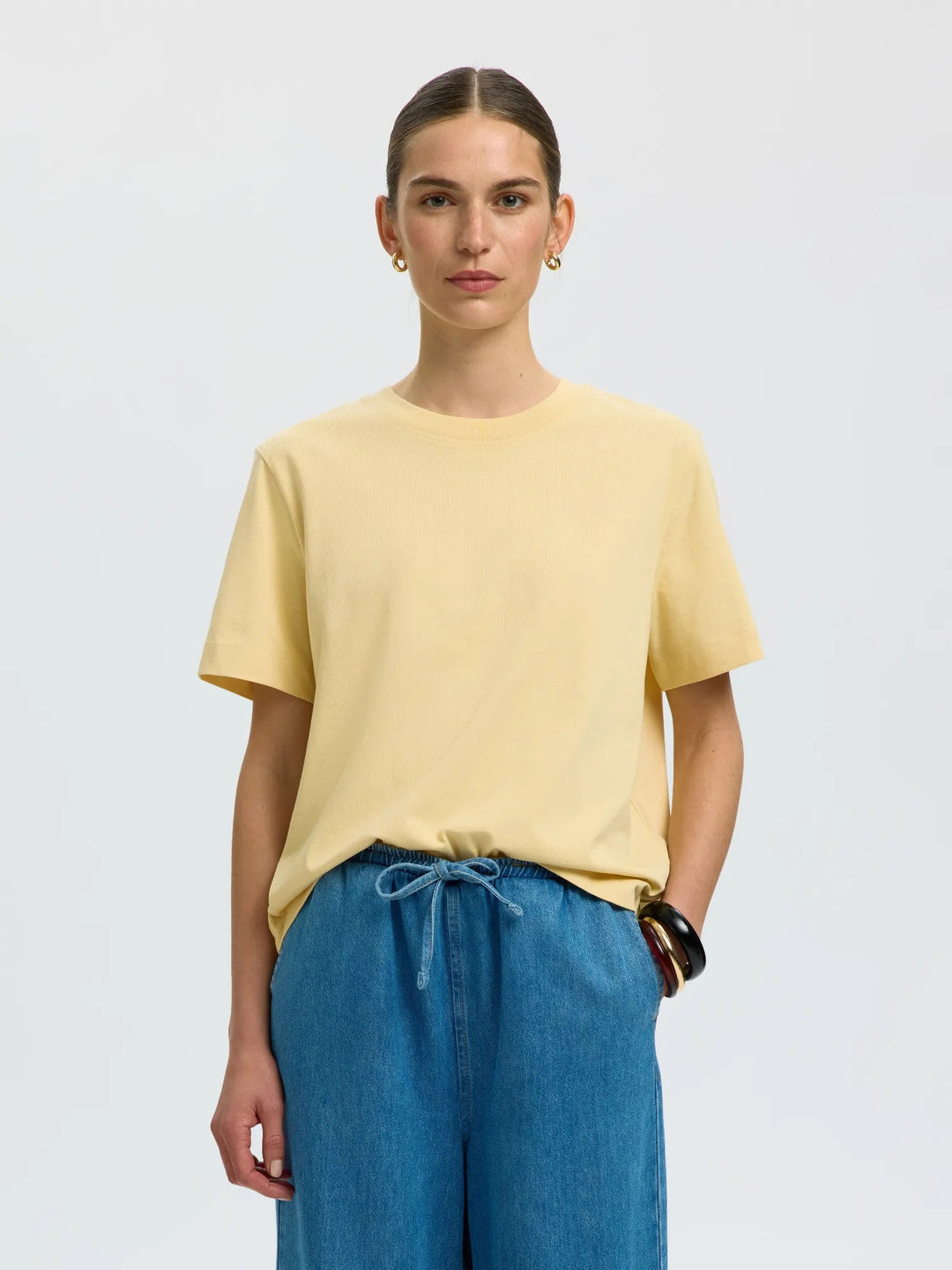Essential Ss Boxy Tee Italian Straw | Topper | Smuk