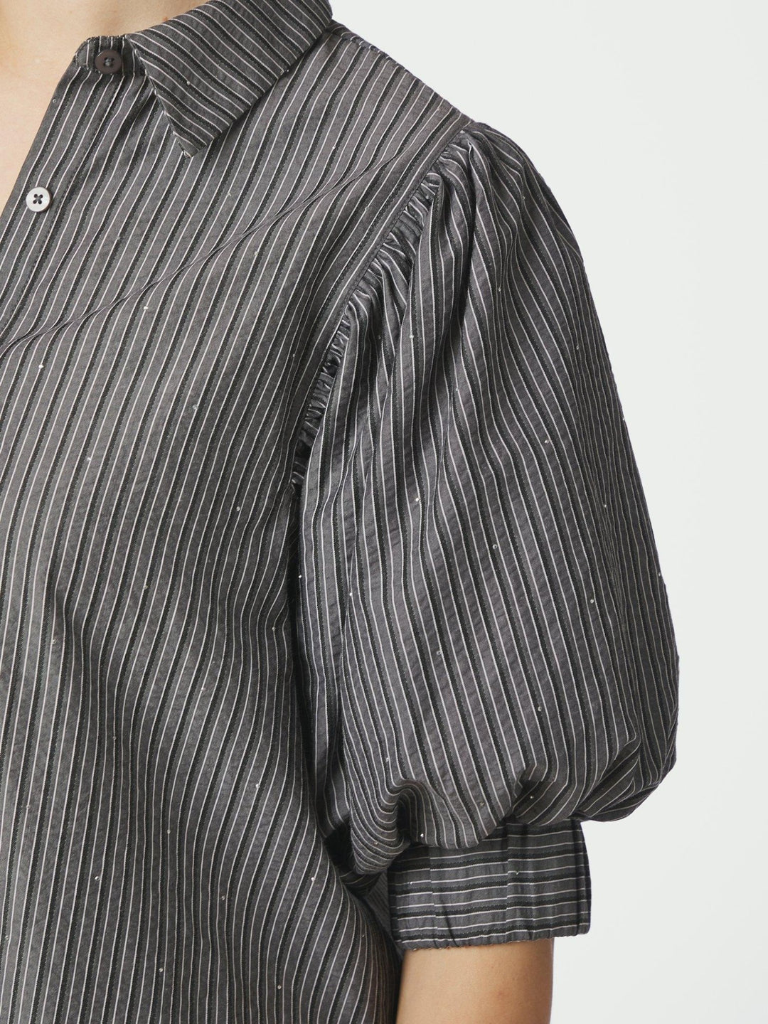 Etta Stripe B Shirt Dark Grey | Skjorter og bluser | Smuk