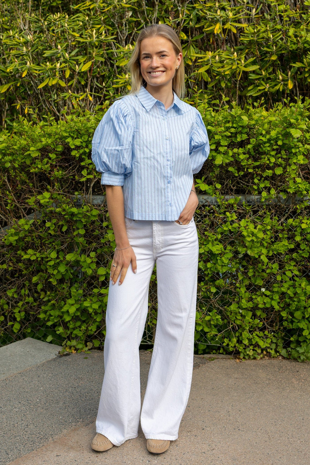 Etta Stripe Stone Shirt Light Blue | Skjorter og bluser | Smuk