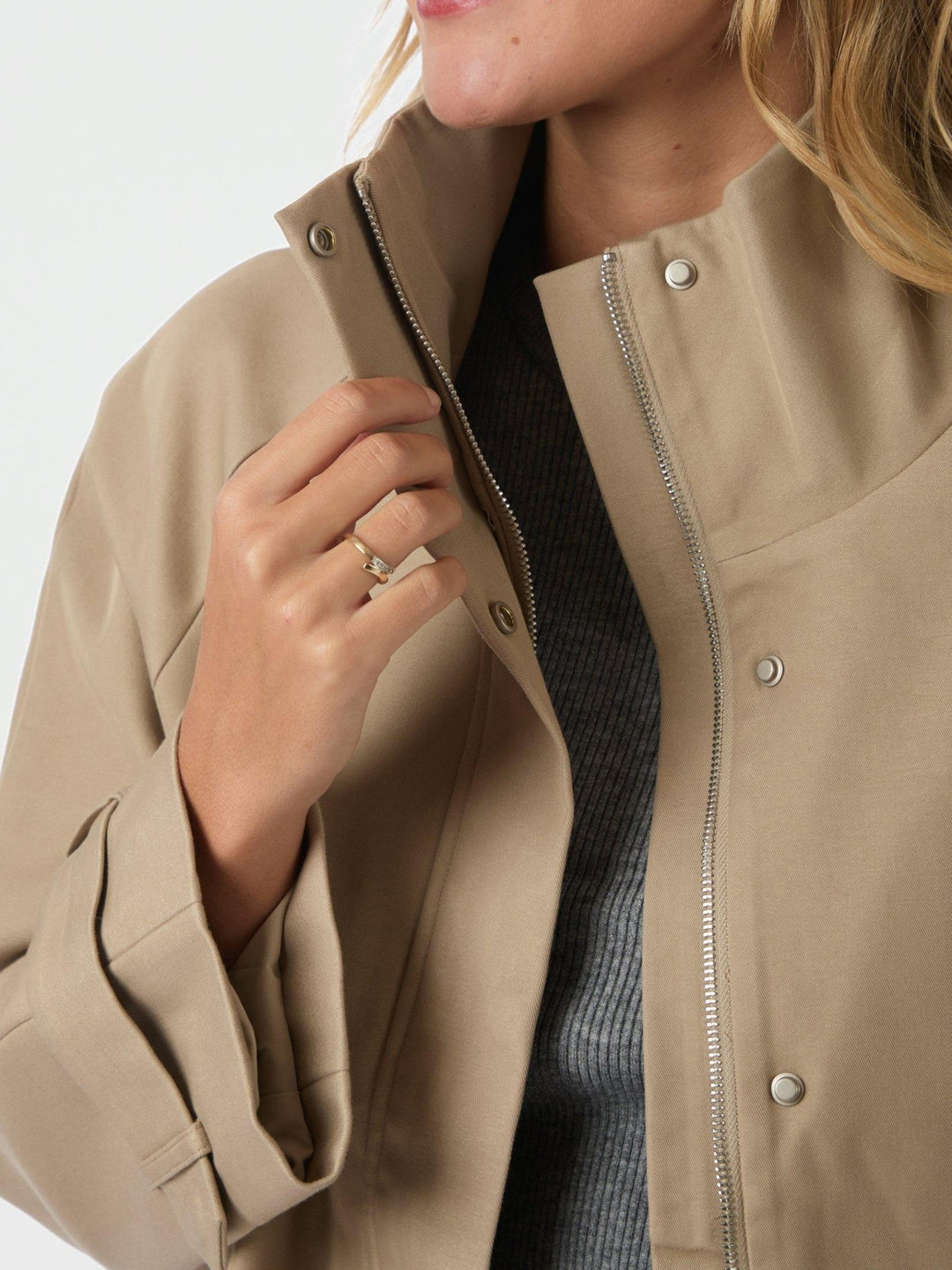 Ezera Jacket Sand | Yttertøy | Smuk