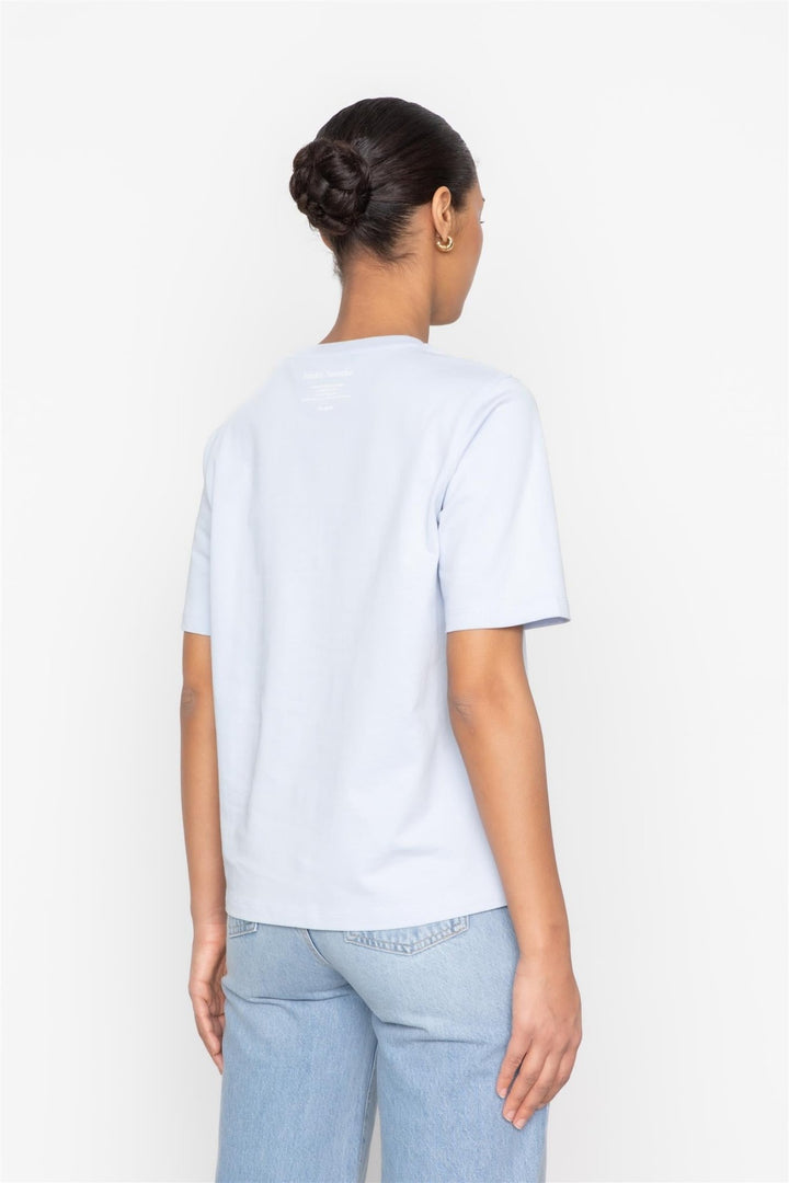 Ezra Tee Light Blue | Topper | Smuk - Dameklær på nett