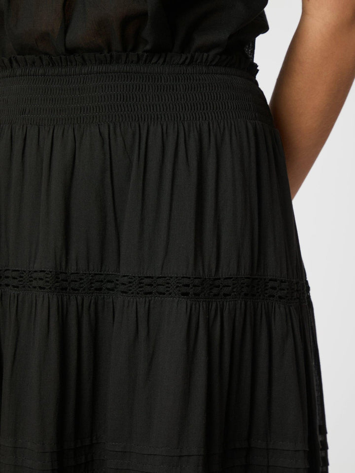 Felicia S Voile Skirt Black | Skjørt | Smuk - Dameklær på nett