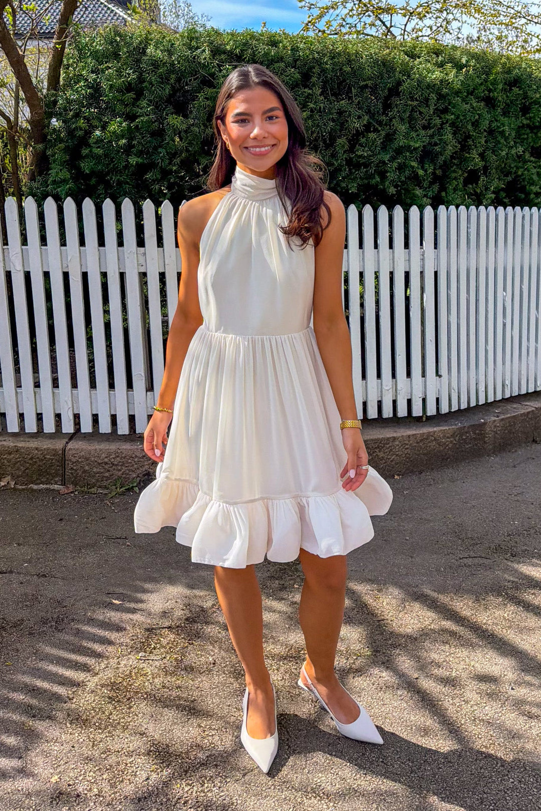 Fern Halterneck Ruffled Mini Dress White | Kjoler | Smuk