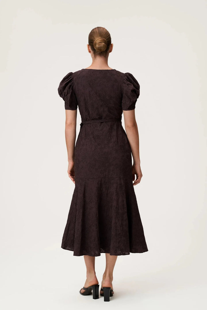 Ferrone Midi Dress Espresso Embroidery | Kjoler | Smuk