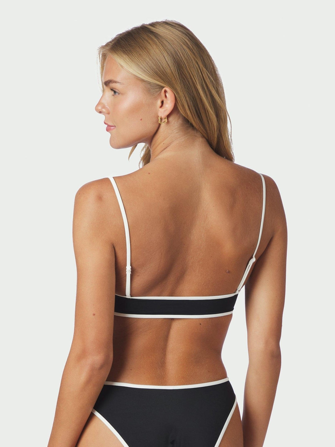 Fia Solid Contrast Bikini Top Black/White | Badetøy | Smuk