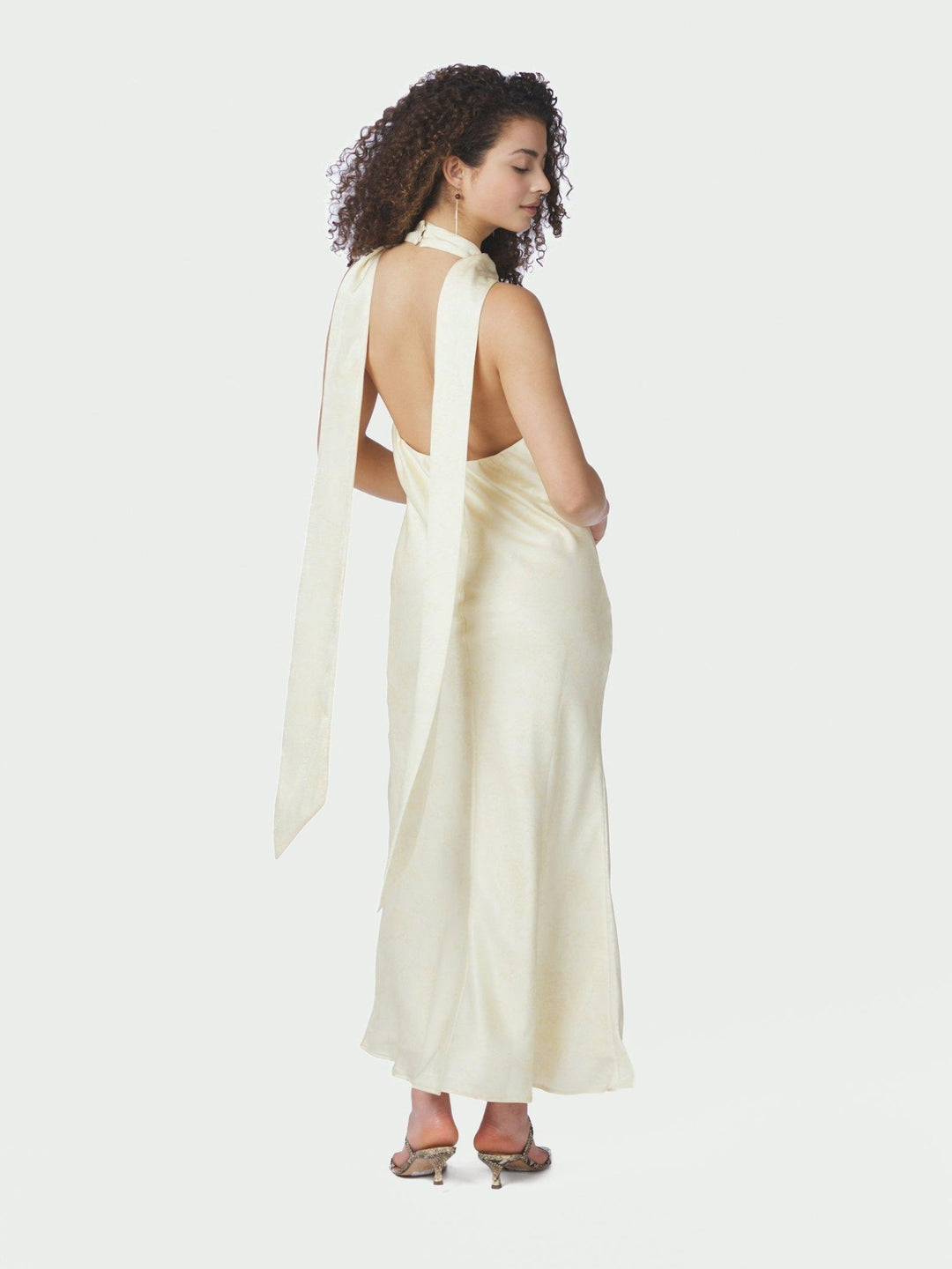Fiona Pattern Satin Dress Light Yellow | Kjoler | Smuk