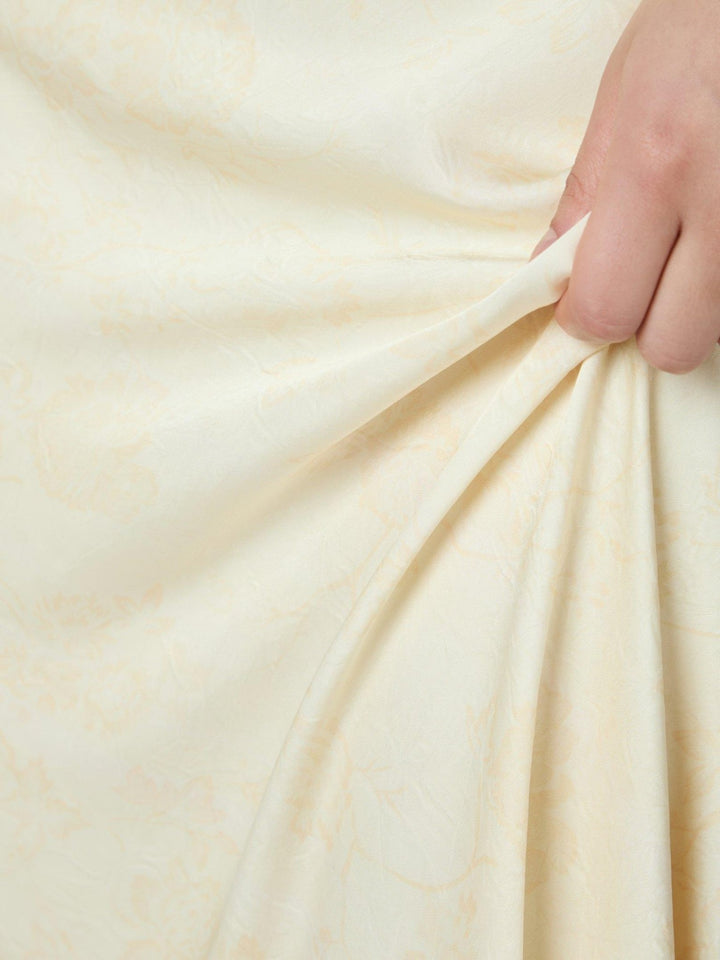 Fiona Pattern Satin Dress Light Yellow | Kjoler | Smuk