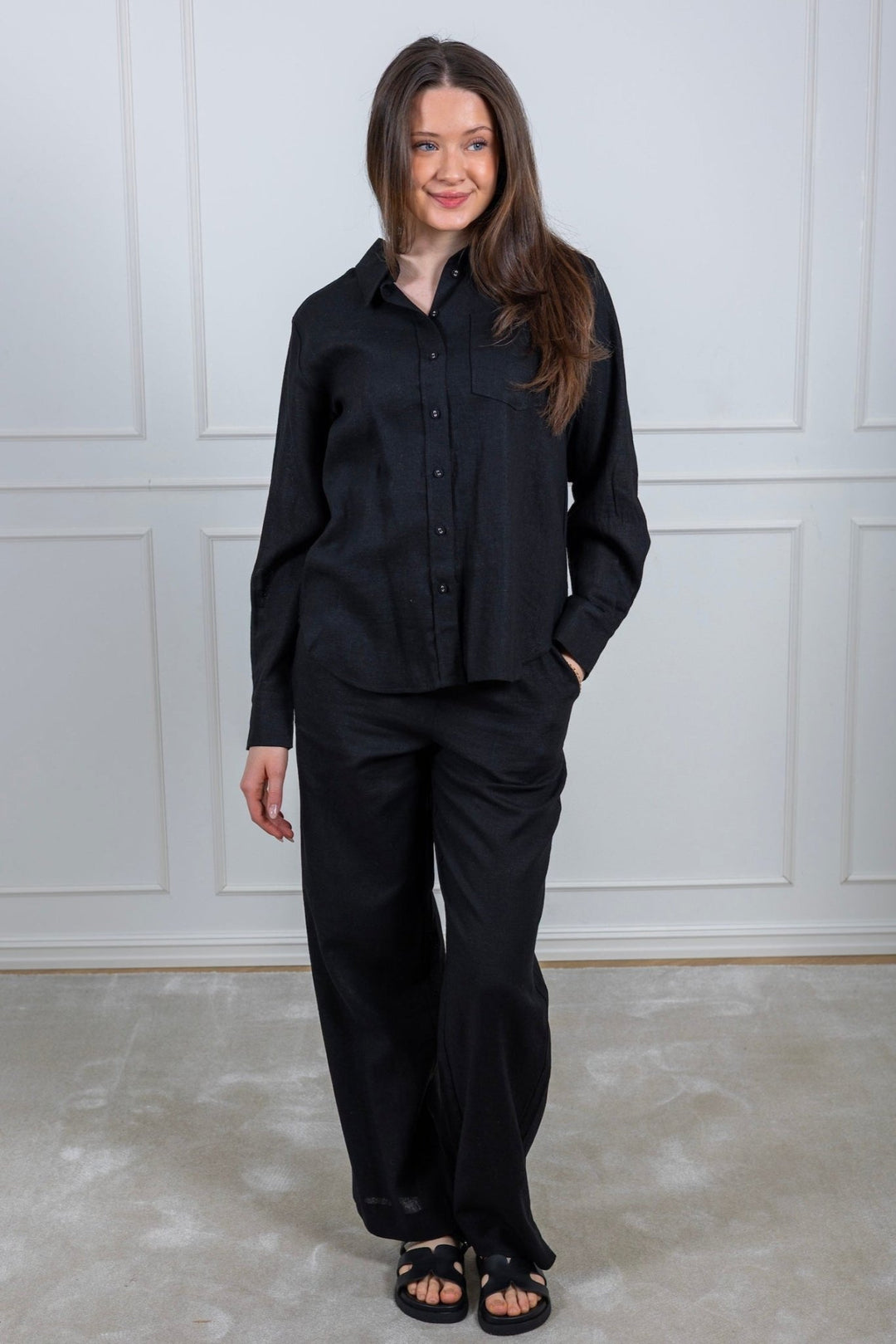 Flaxy Ls Linen Shirt Black | Skjorter og bluser | Smuk - Dameklær på nett