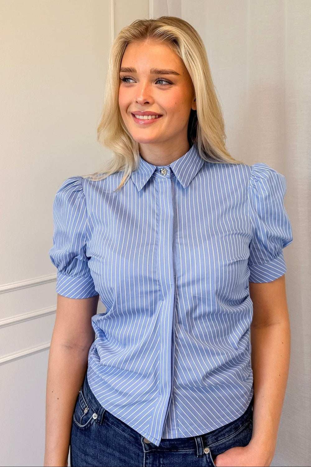Frannie Stripe Shirt Light Blue | Skjorter og bluser | Smuk - Dameklær på nett