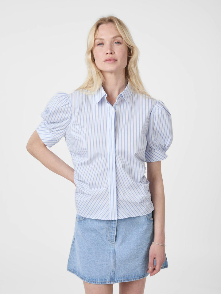 Frannie Stripe Shirt White/Light Blue | Skjorter og bluser | Smuk - Dameklær på nett