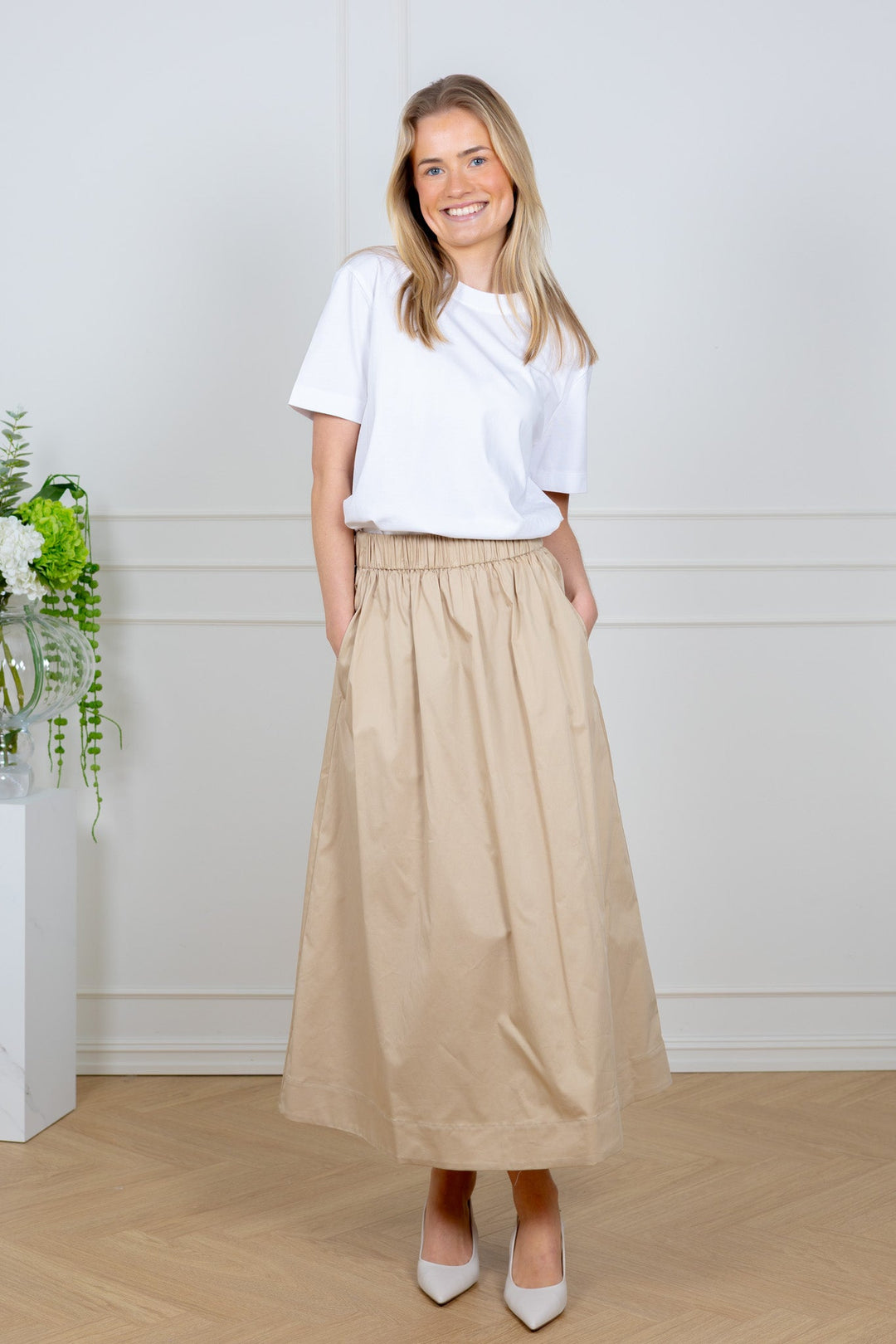 Freya Skirt Beige | Skjørt | Smuk