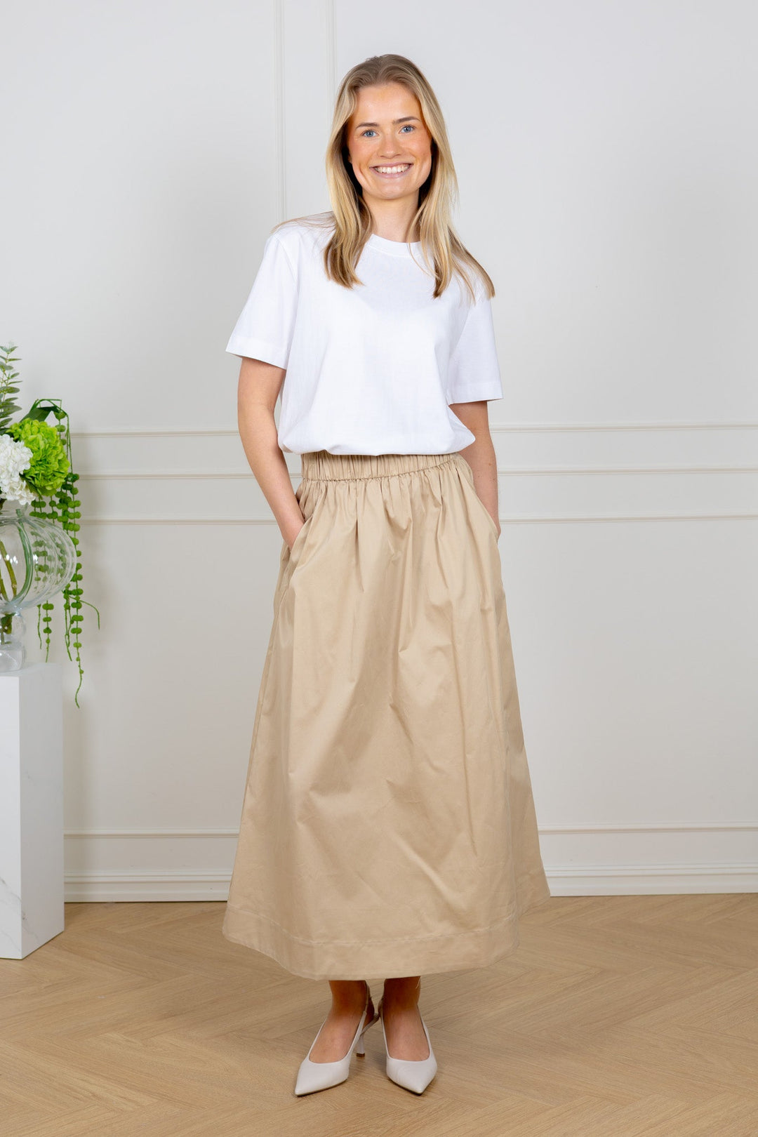 Freya Skirt Beige | Skjørt | Smuk