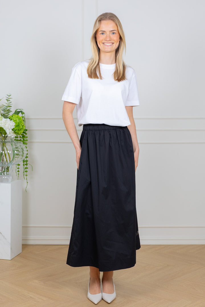 Freya Skirt Black | Skjørt | Smuk