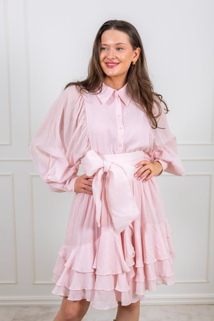 Frill Ranch Dress Light Pink | Kjoler | Smuk - Dameklær på nett
