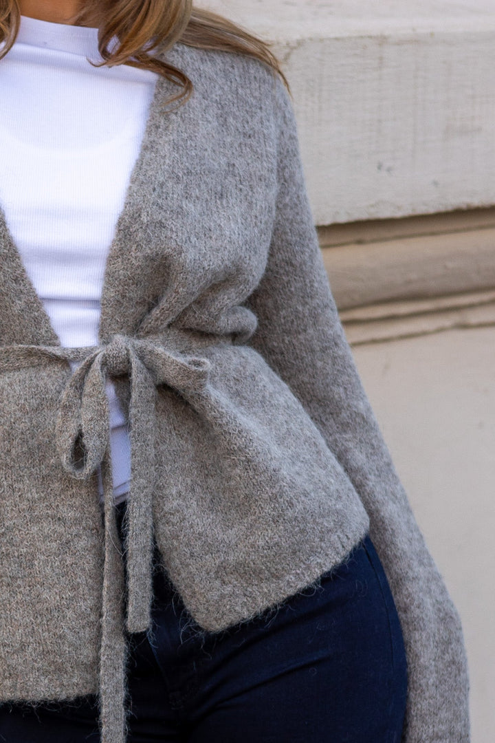 Gabella Ls Knit Belt Cardigan Steel Gray Melange | Genser | Smuk - Dameklær på nett