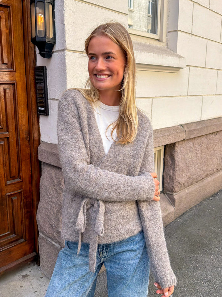 Gabriella Ls Knit Belt Cardigan Steel Gray | Genser | Smuk