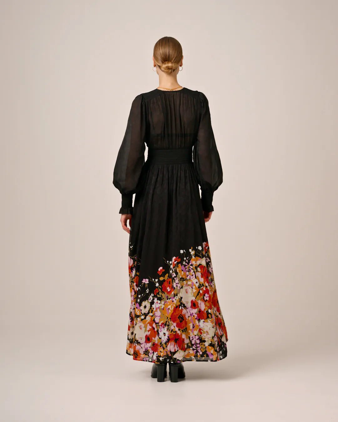 Georgette Smocking Gown Dark Bloom | Kjoler | Smuk - Dameklær på nett