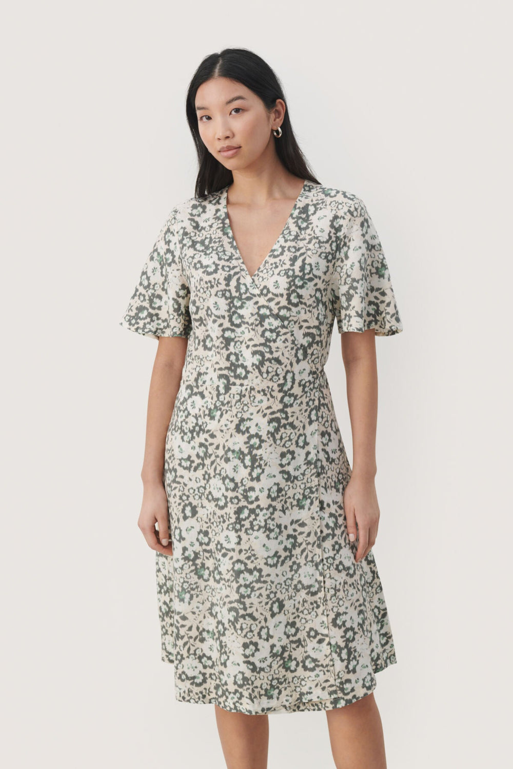 Gilandapw Dress Agave Green Blurred Flower | Kjoler | Smuk - Dameklær på nett