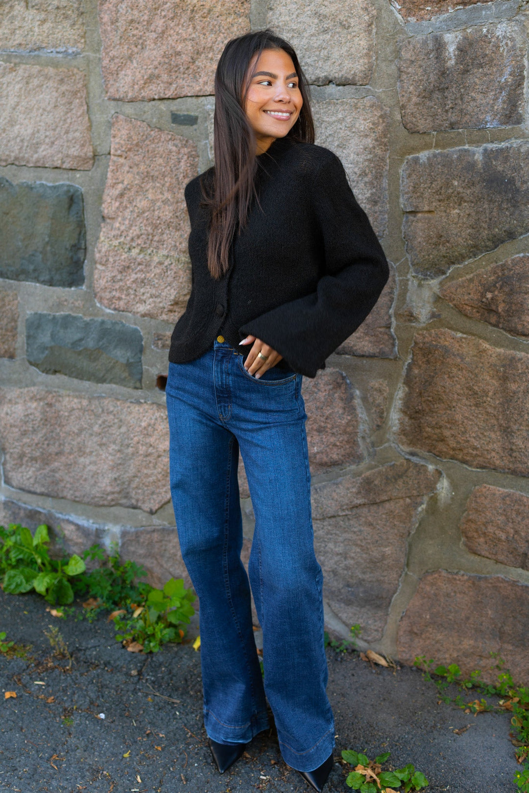 Gio Fluffy Knit Cardigan Black | Genser | Smuk