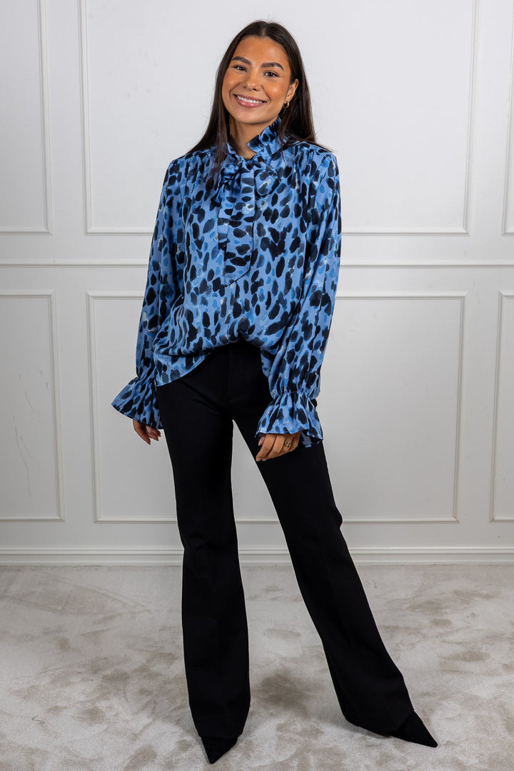 Gracieiw Printed Blouse Blue Painted Dot | Skjorter og bluser | Smuk - Dameklær på nett