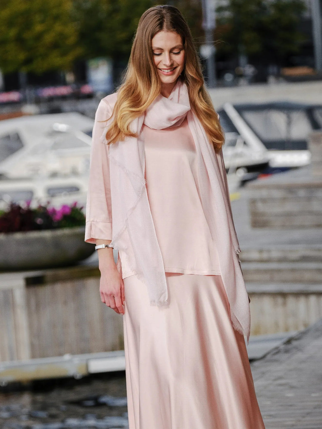 Handsome Scarf Pale Rose | Accessories | Smuk