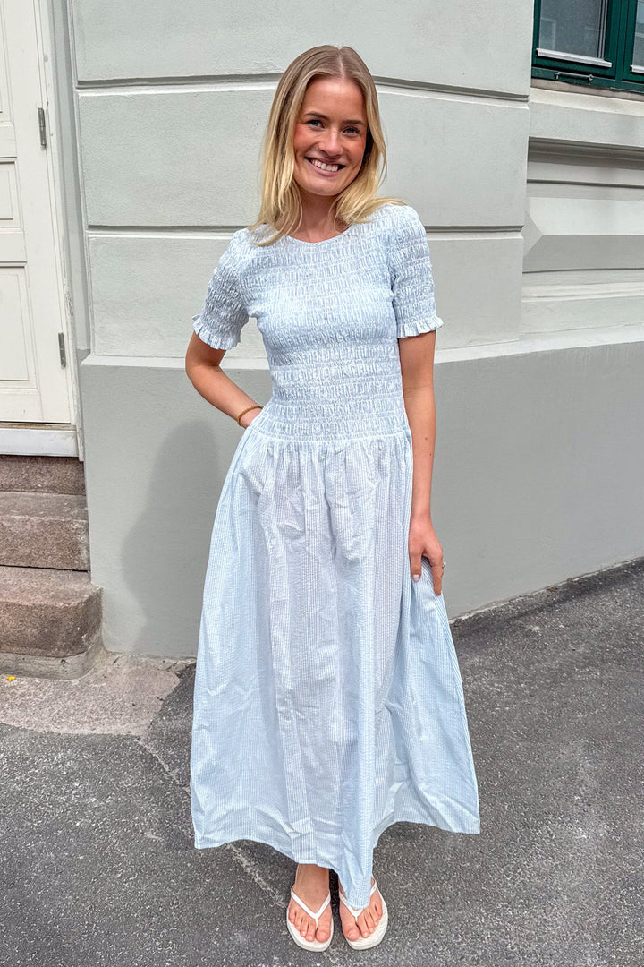 Hannah Regular Ss Ankle Dress Cashmere Blue Stripes | Kjoler | Smuk