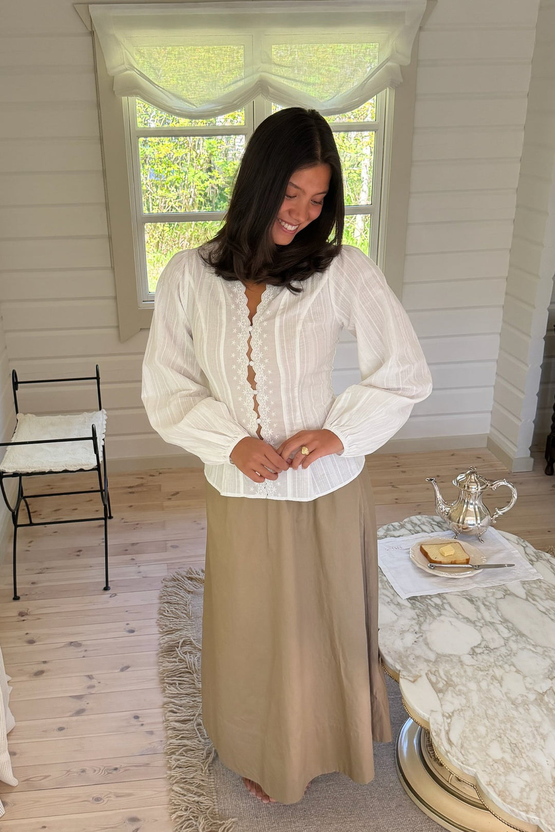 Hazel Shirt White Embroidery | Skjorter og bluser | Smuk