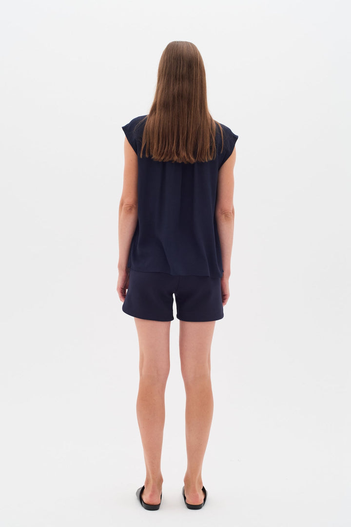 Henniehiw Vincent Shorts Marine Blue | Bukser | Smuk - Dameklær på nett